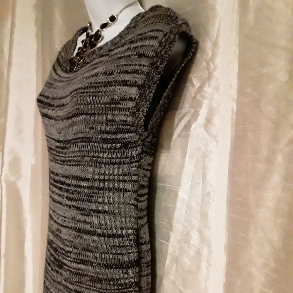 Gray and Black Tunic Size: S